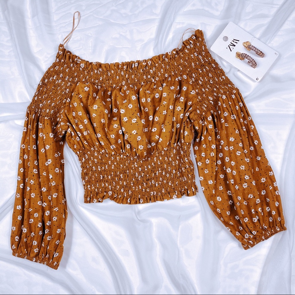 Cropped flower shirt